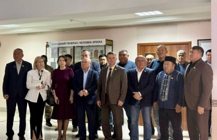 В Национальной библиотеке имени А.М. Амур-Санана начала работу фотовыставка «Хроники террора украинского неонацистского режима»