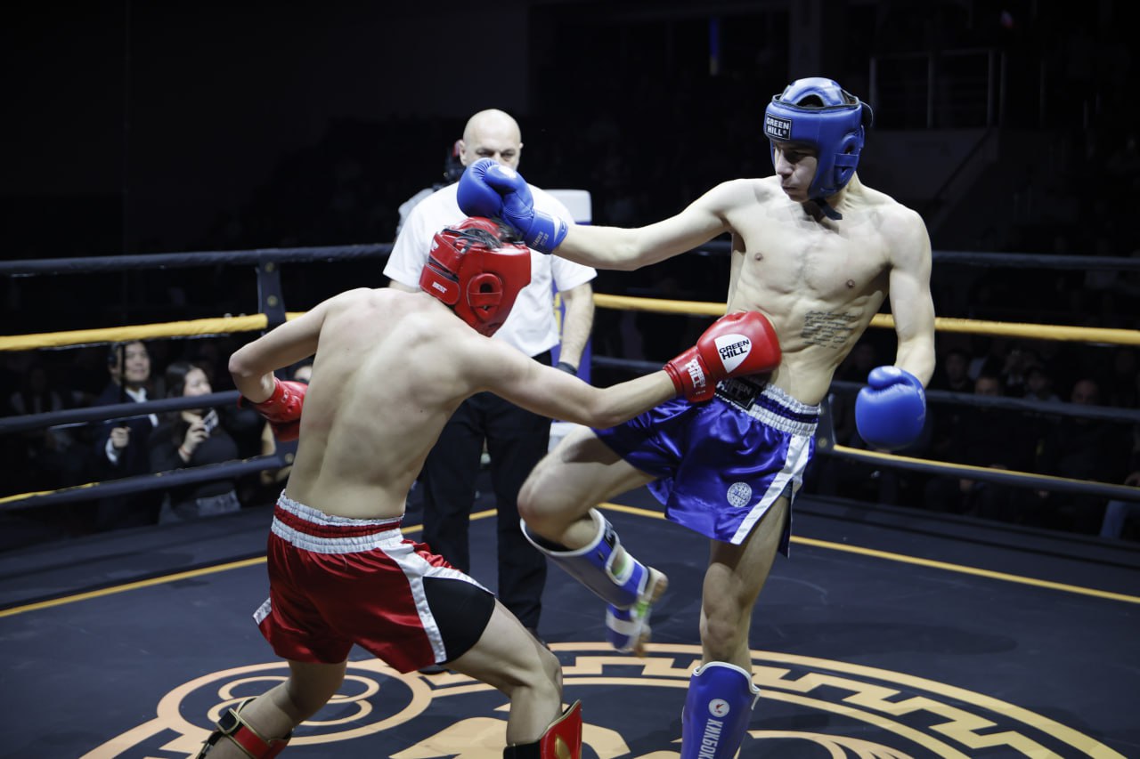 Представитель калмыцкой школы кикбоксинга, победитель любительского поединка «Кубка Лотоса» в весовой категории до 80 кг Алдар Ильджинов рассказал нам о своих впечатлениях после турнира: Представитель калмыцкой школы кикбоксинга, победитель любительского поединка «Кубка Лотоса» в весовой категории до 80 кг Алдар Ильджинов рассказал нам о своих впечатлениях после турнира: