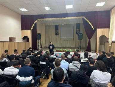 «Крашкурс» в Калмыкии. На территории Республики Калмыкия стартовал цикл профилактических мероприятий по профилактике дорожнотранспортных происшествий с участием начинающих водителей