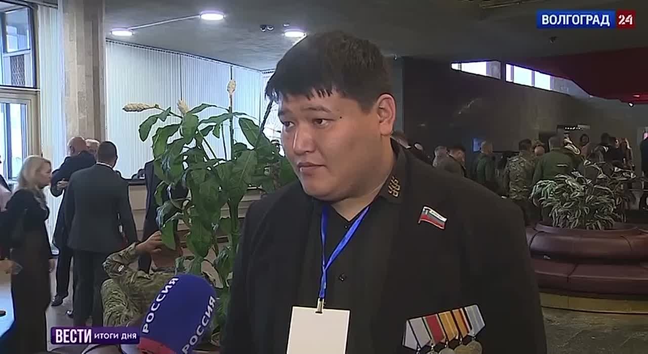 Герои нашего времени.. В Волгограде проходит сбор ветеранов СВО Южного федерального округа. Николай Чумудов, депутат ЭГС, в интервью филиалу ВГТРК «Волгоград 24» рассказал о своём участии в сборах ветеранов СВО