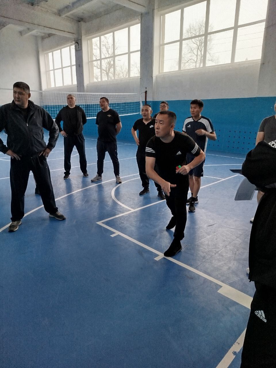 Спортивно, активно и с пользой для здоровья проводят выходные дни полицейские МО МВД России "Городовиковский" Перетягивание каната, волейбол, жим гири, сборка/разборка оружия - эти дисциплины и упражнения помогают... Спортивно, активно и с пользой для здоровья проводят выходные дни полицейские МО МВД России "Городовиковский" Перетягивание каната, волейбол, жим гири, сборка/разборка оружия - эти дисциплины и упражнения помогают...