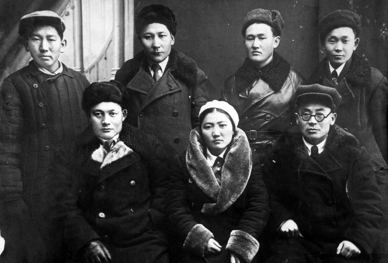 15 ноября – День калмыцкой печати 15 ноября – День калмыцкой печати