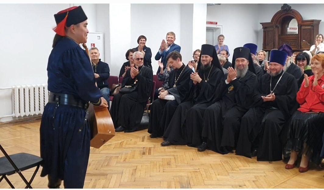 История, ожившая в кадре и в костюмах История, ожившая в кадре и в костюмах