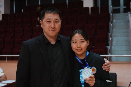 Сегодня серебряная призёрка первенства мира по панкратиону София Манжикова вернулась домой из Лутраки, в котором проходили соревнования!