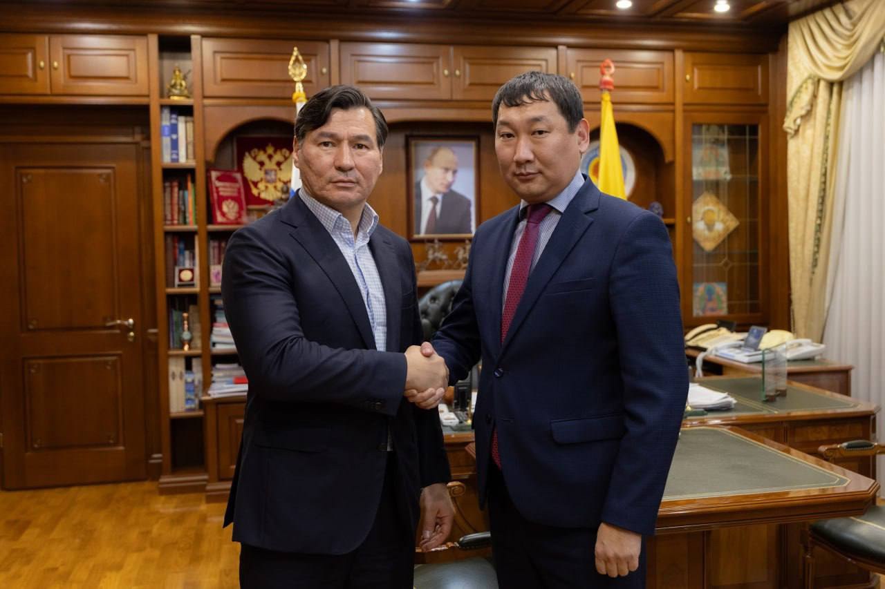 Глава Калмыкии подписал указ о назначении Санала Вадимовича Годжурова на пост Министра природных ресурсов и охраны окружающей среды Республики Калмыкия