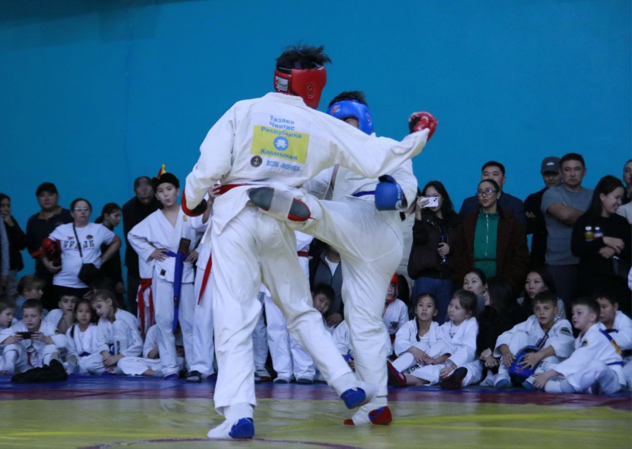 В Элисте состоялись Чемпионат и Первенство Республики Калмыкия В Элисте состоялись Чемпионат и Первенство Республики Калмыкия