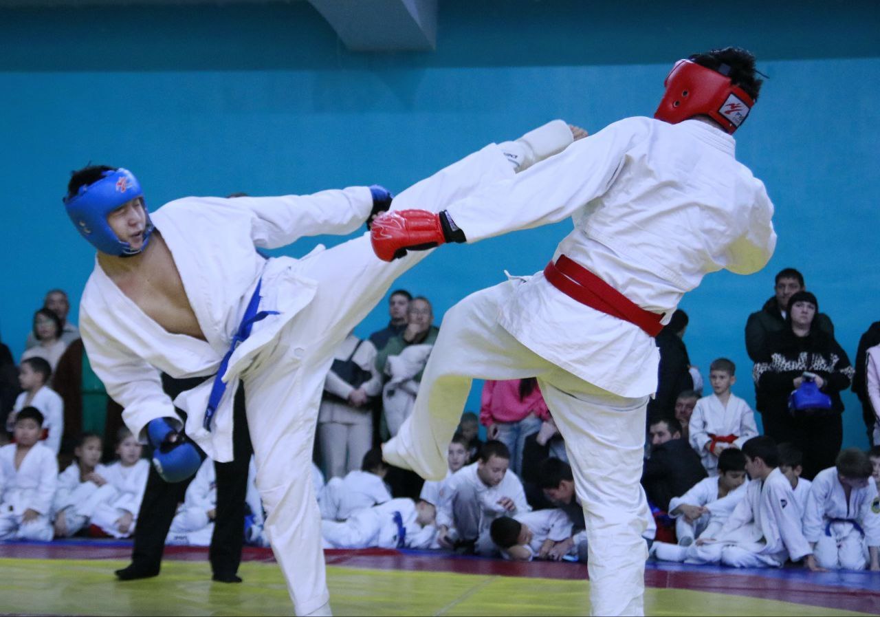 В Элисте состоялись Чемпионат и Первенство Республики Калмыкия В Элисте состоялись Чемпионат и Первенство Республики Калмыкия