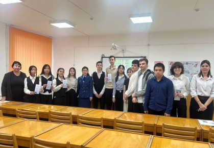 В рамках Всероссийского дня правовой помощи детям работник прокуратуры Приютненского района провела лекции для школьников