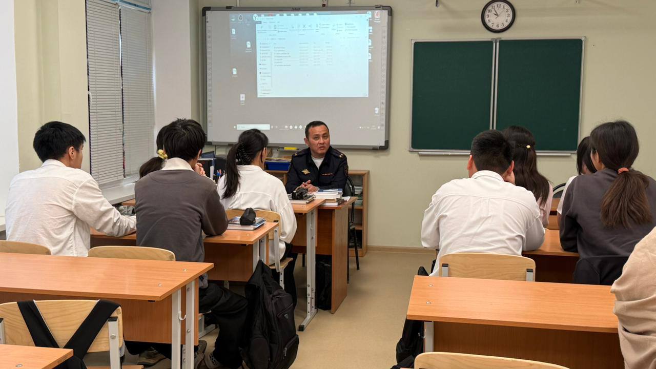 В Калмыкии продолжаются информационно-профилактические мероприятия для молодежи В Калмыкии продолжаются информационно-профилактические мероприятия для молодежи