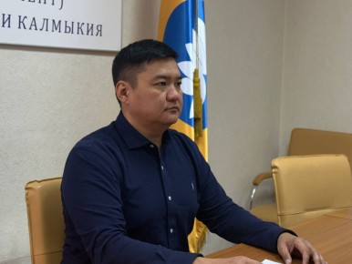 ВКС с Госдумой. Депутат Народного Хурала Калмыкии, член комитета законодательного органа по образованию, науке, культуре, информационной политике, туризму и спорту Зулта Цекиров присоединился к девятому заседанию...
