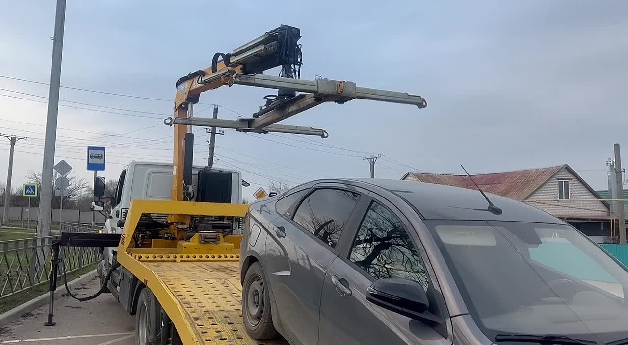 Внимание! Работает эвакуатор!