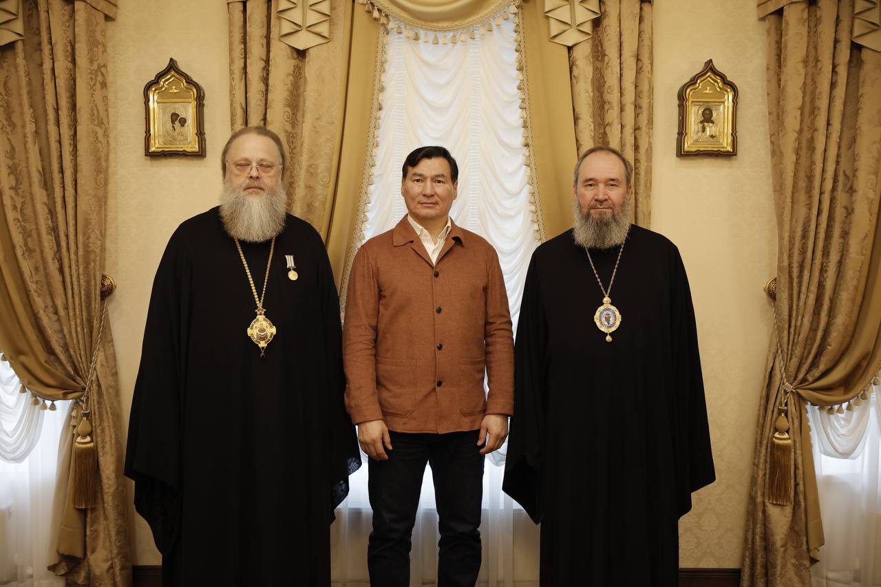 Бату Хасиков: Работаю в Ростове-на-Дону. Состоялась встреча с Главой Донской митрополии митрополитом Ростовским и Новочеркасским Меркурием Бату Хасиков: Работаю в Ростове-на-Дону. Состоялась встреча с Главой Донской митрополии митрополитом Ростовским и Новочеркасским Меркурием