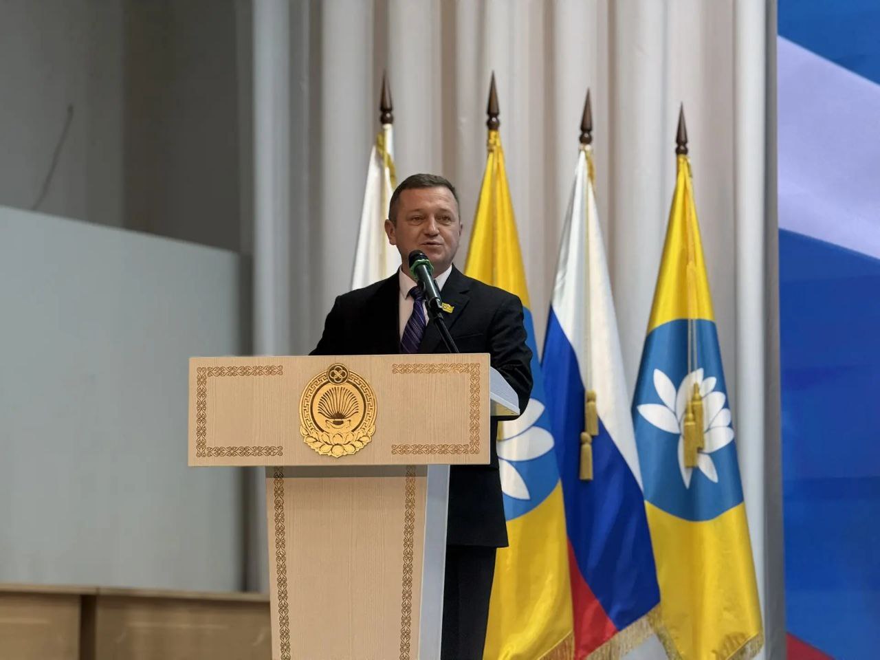 В Калмыкии поздравили юристов с профессиональным праздником В Калмыкии поздравили юристов с профессиональным праздником