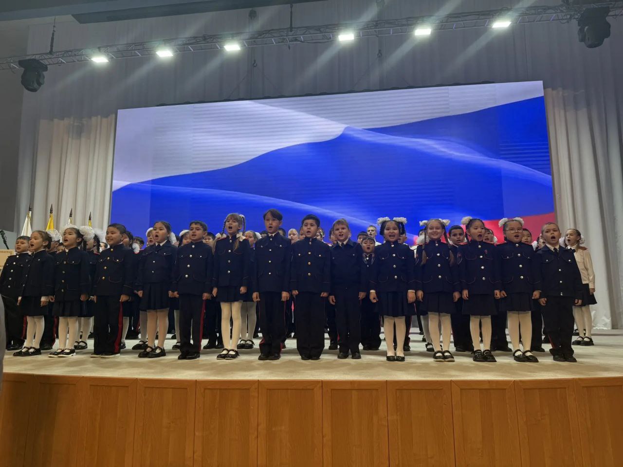 В Калмыкии поздравили юристов с профессиональным праздником В Калмыкии поздравили юристов с профессиональным праздником