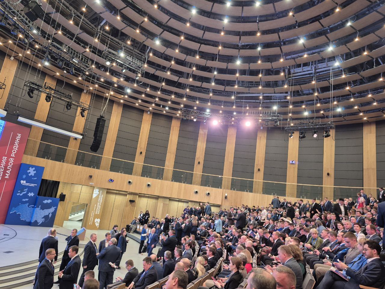 Максим Сорокин: Делегацией Калмыкии работаем в Москве на форуме-выставке муниципальных практик "Большие решения малой Родины" Максим Сорокин: Делегацией Калмыкии работаем в Москве на форуме-выставке муниципальных практик "Большие решения малой Родины"