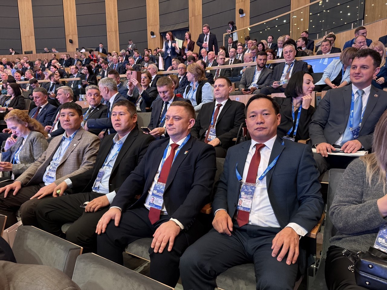 Максим Сорокин: Делегацией Калмыкии работаем в Москве на форуме-выставке муниципальных практик "Большие решения малой Родины" Максим Сорокин: Делегацией Калмыкии работаем в Москве на форуме-выставке муниципальных практик "Большие решения малой Родины"