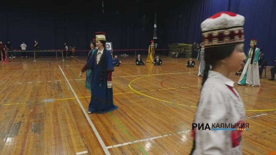 Национальный танец — неотъемлемая часть любого калмыцкого праздника