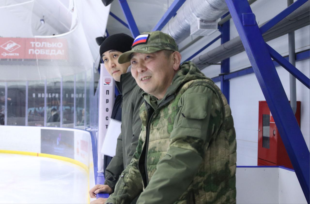 Участники проекта «Герои 08» посетили спортивные объекты Элисты Участники проекта «Герои 08» посетили спортивные объекты Элисты