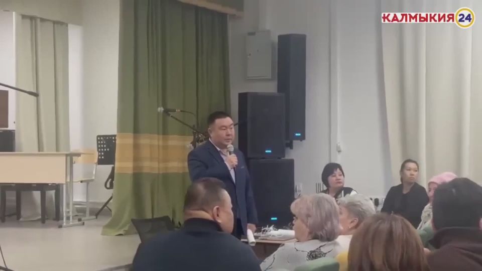 На встрече Главы Малодербетовского района Калмыкии с населением обсудили итоги уходящего года и перспективы развития района