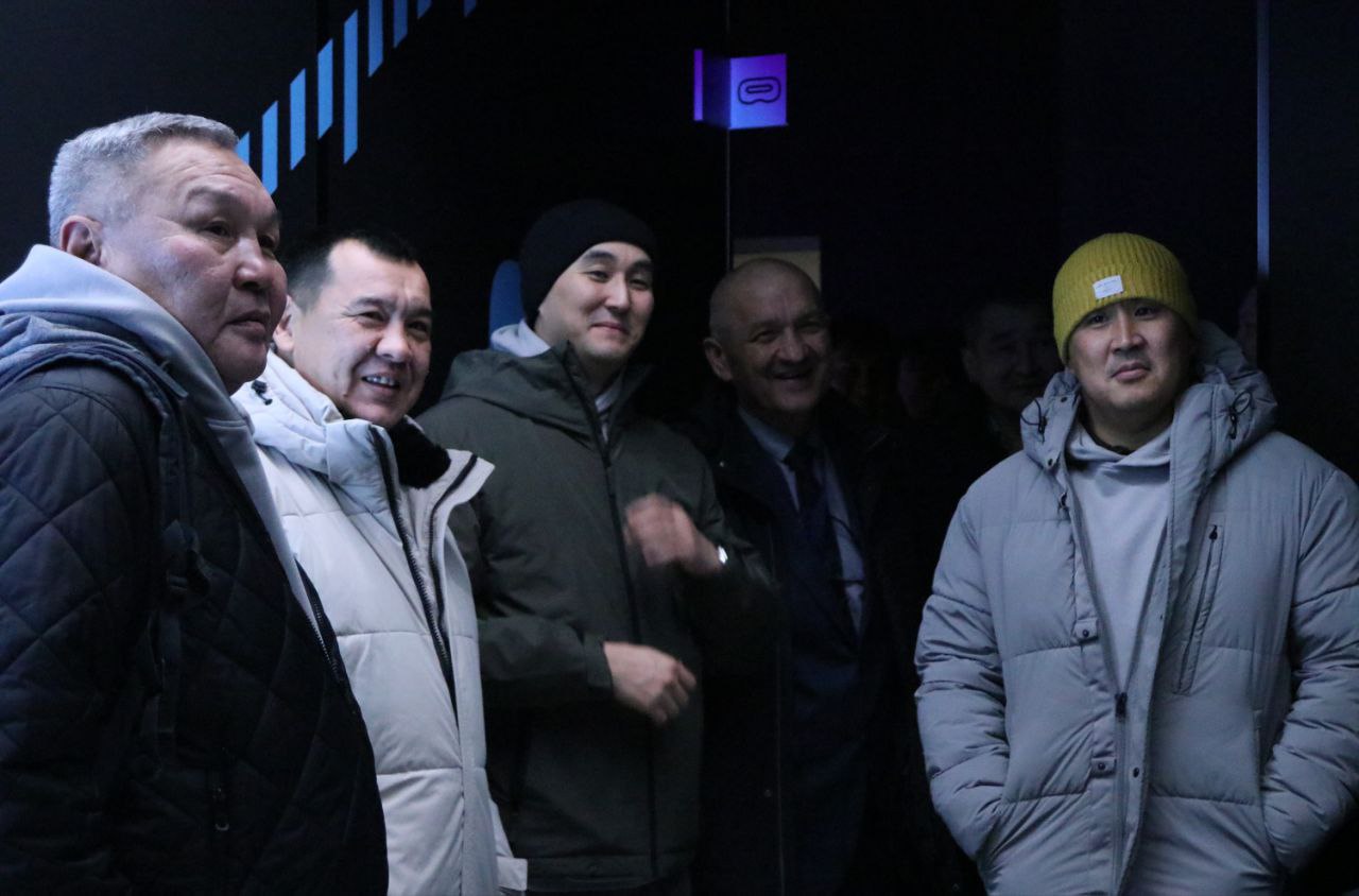 Участники проекта «Герои 08» посетили спортивные объекты Элисты Участники проекта «Герои 08» посетили спортивные объекты Элисты