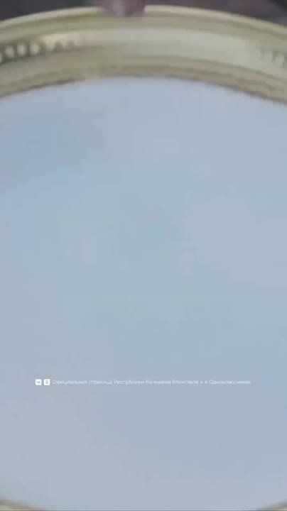 «Всё находится в движении: прекрасно, но эфемерно, подвижно, но временно»