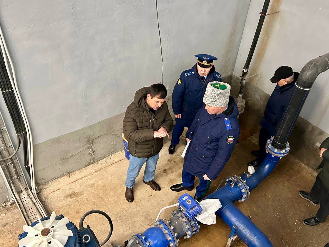 Прокурор Республики Калмыкия Виталий Семенченко с рабочей поездкой посетил Лаганский район Прокурор Республики Калмыкия Виталий Семенченко с рабочей поездкой посетил Лаганский район