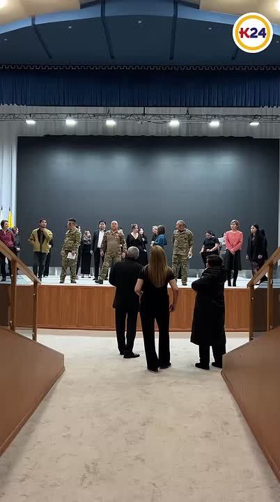 Последние приготовления перед важным событием