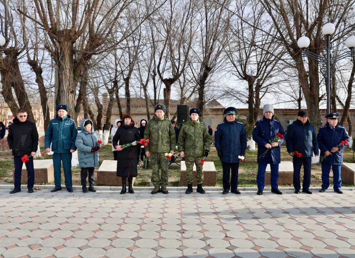 Прокурором республики принято участие в мероприятии, посвященном Дню Героев Отечества Прокурором республики принято участие в мероприятии, посвященном Дню Героев Отечества