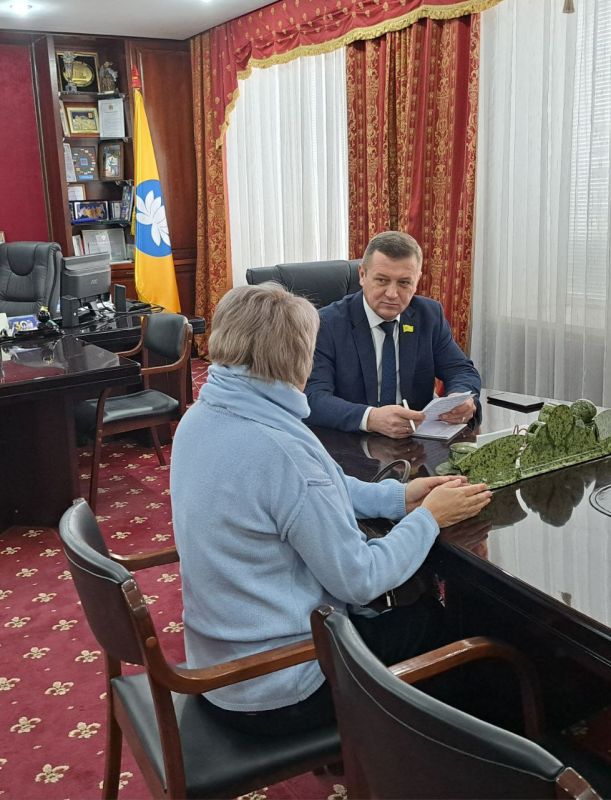 Артем Михайлов провел прием граждан