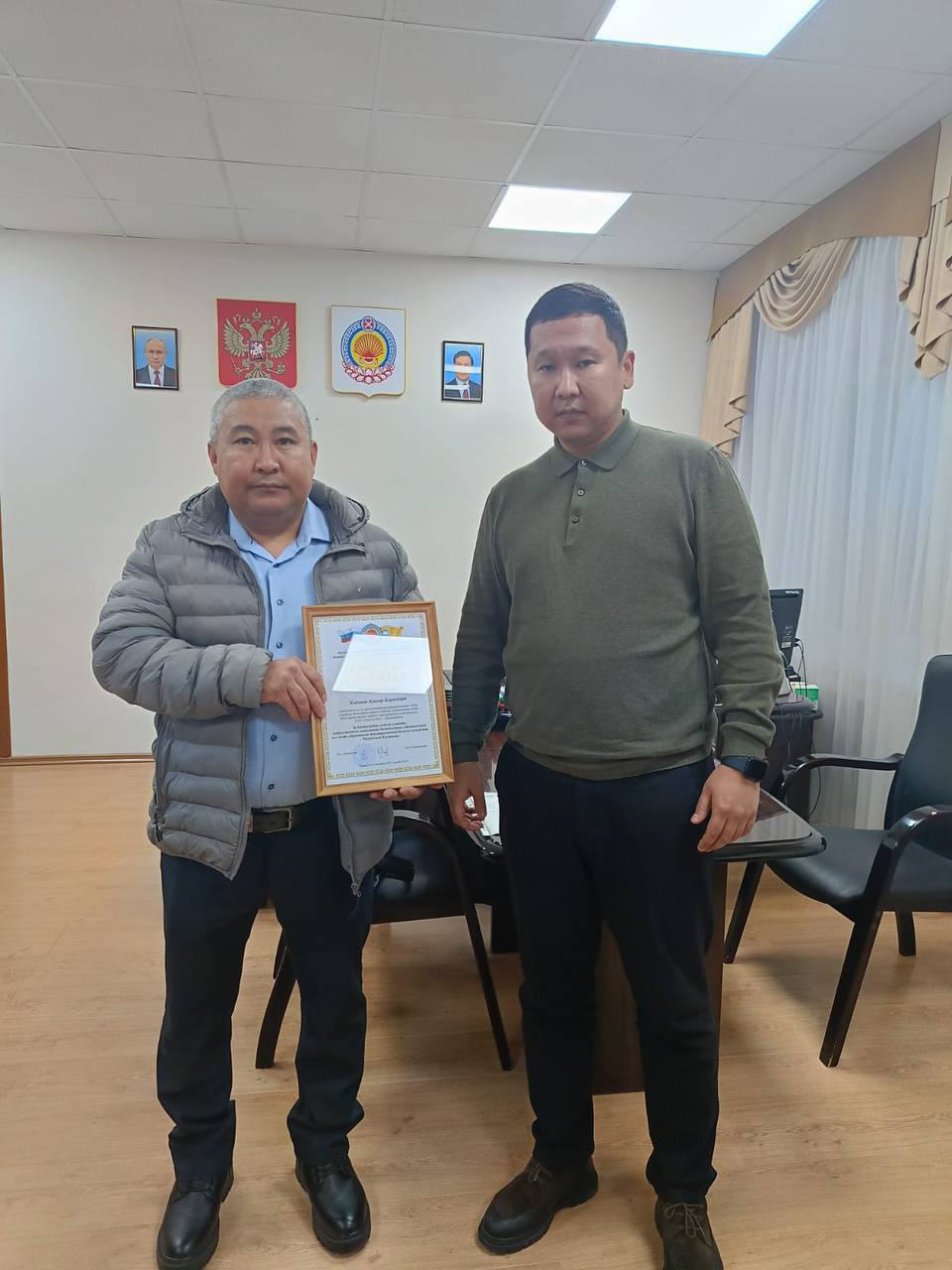 В Малых Дербетах отметили лучших работников ЖКХ В Малых Дербетах отметили лучших работников ЖКХ