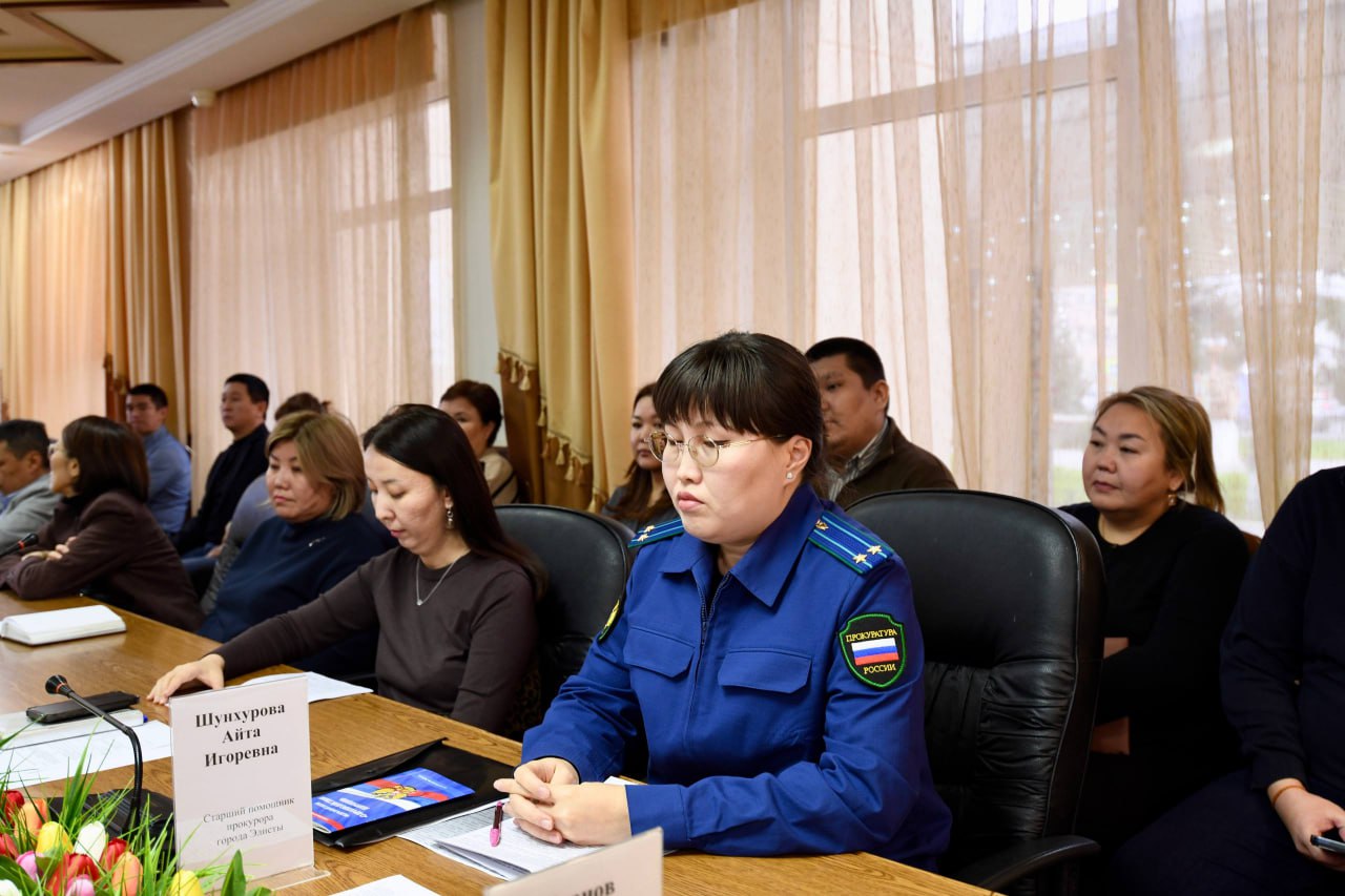 В Международный день борьбы с коррупцией в столичной Администрации состоялся круглый стол на тему: «Антикоррупционное просвещение» В Международный день борьбы с коррупцией в столичной Администрации состоялся круглый стол на тему: «Антикоррупционное просвещение»