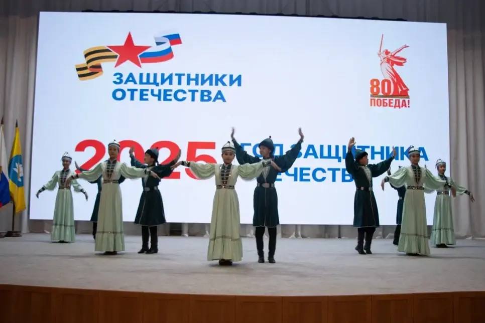 В Калмыкии торжественно завершили Год защитника Отечества В Калмыкии торжественно завершили Год защитника Отечества