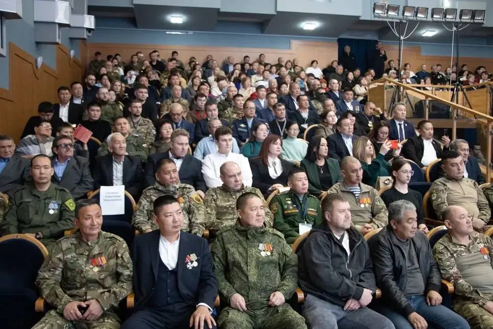 В Калмыкии торжественно завершили Год защитника Отечества В Калмыкии торжественно завершили Год защитника Отечества