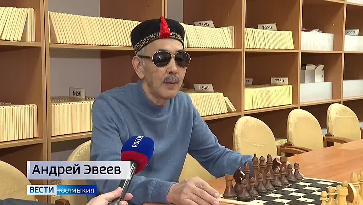 Творческий коллектив, объединивший людей с нарушениями зрения, представил жителям столицы музыкальную программу