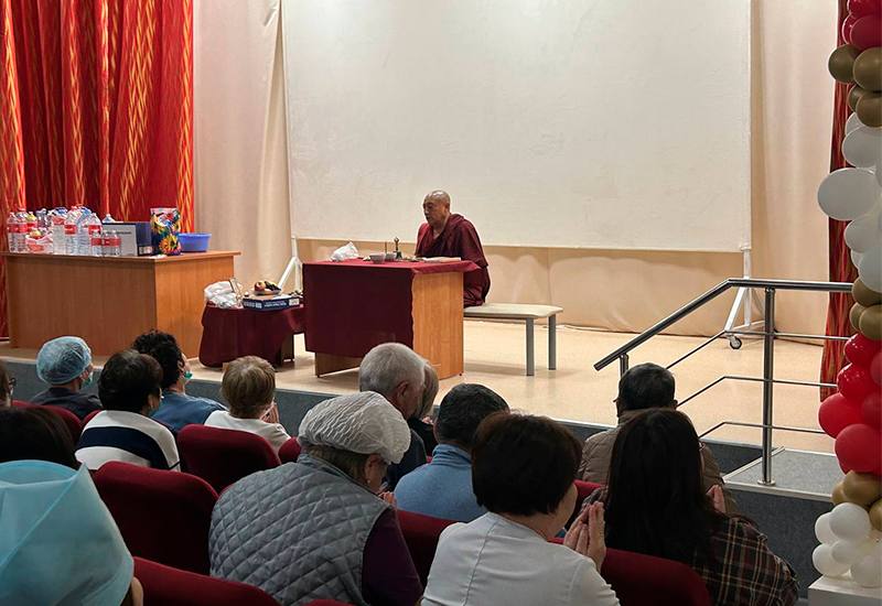 В ресбольнице Калмыкии прошел ритуал продления жизни