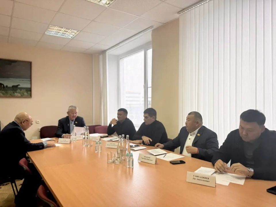 Комитет Народного Хурала (Парламента) Республики Калмыкия по законодательству, государственному строительству, местному самоуправлению и противодействию коррупции