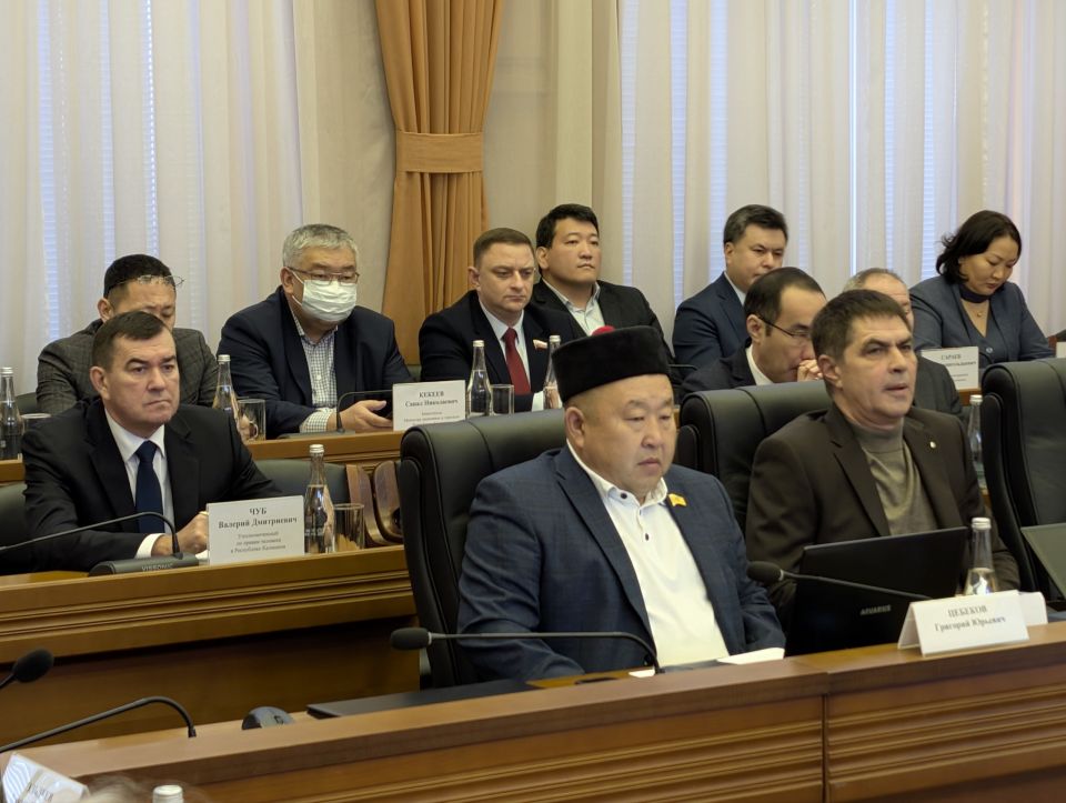 Максим Сорокин: Капремонт Верхнеяшкульского водозабора, а именно эксплуатационных скважин 1 и 2 очереди, и водопроводных и канализационных сетей по городу