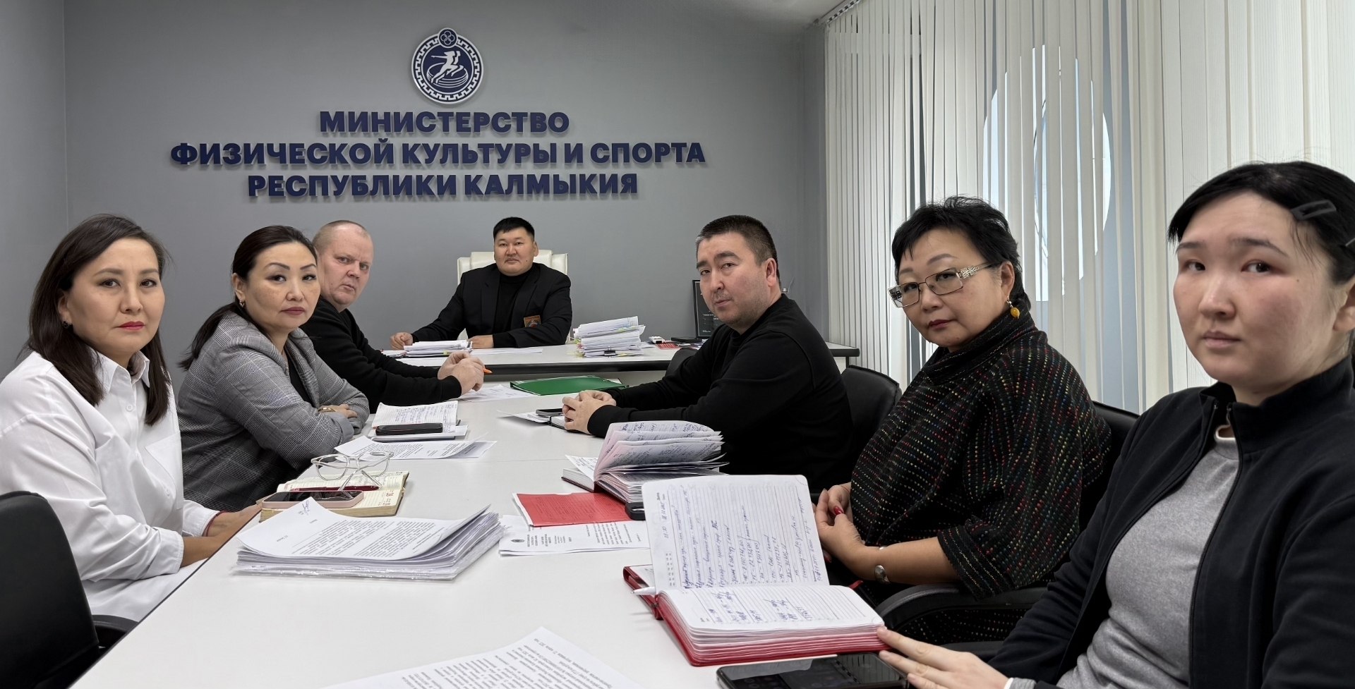 Сегодня прошла рабочая встреча министра физической культуры и спорта Республики Калмыкия Константина Батырова с руководителем регионального отделения Федерации пауэрлифтинга России Игорем Ремишевским Сегодня прошла рабочая встреча министра физической культуры и спорта Республики Калмыкия Константина Батырова с руководителем регионального отделения Федерации пауэрлифтинга России Игорем Ремишевским