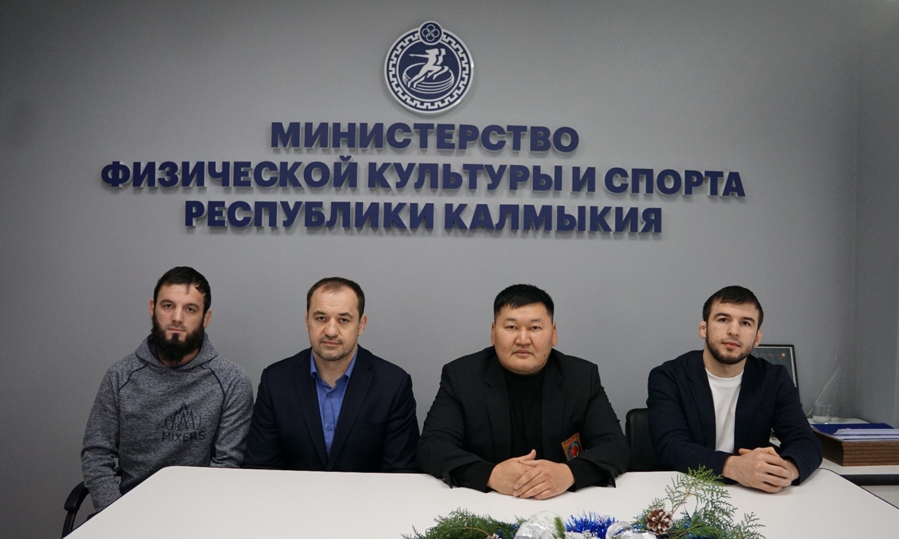 Сегодня состоялся брифинг, посвященный X межрегиональному турниру по вольной борьбе памяти мастера спорта международного класса Санана Личгоряева