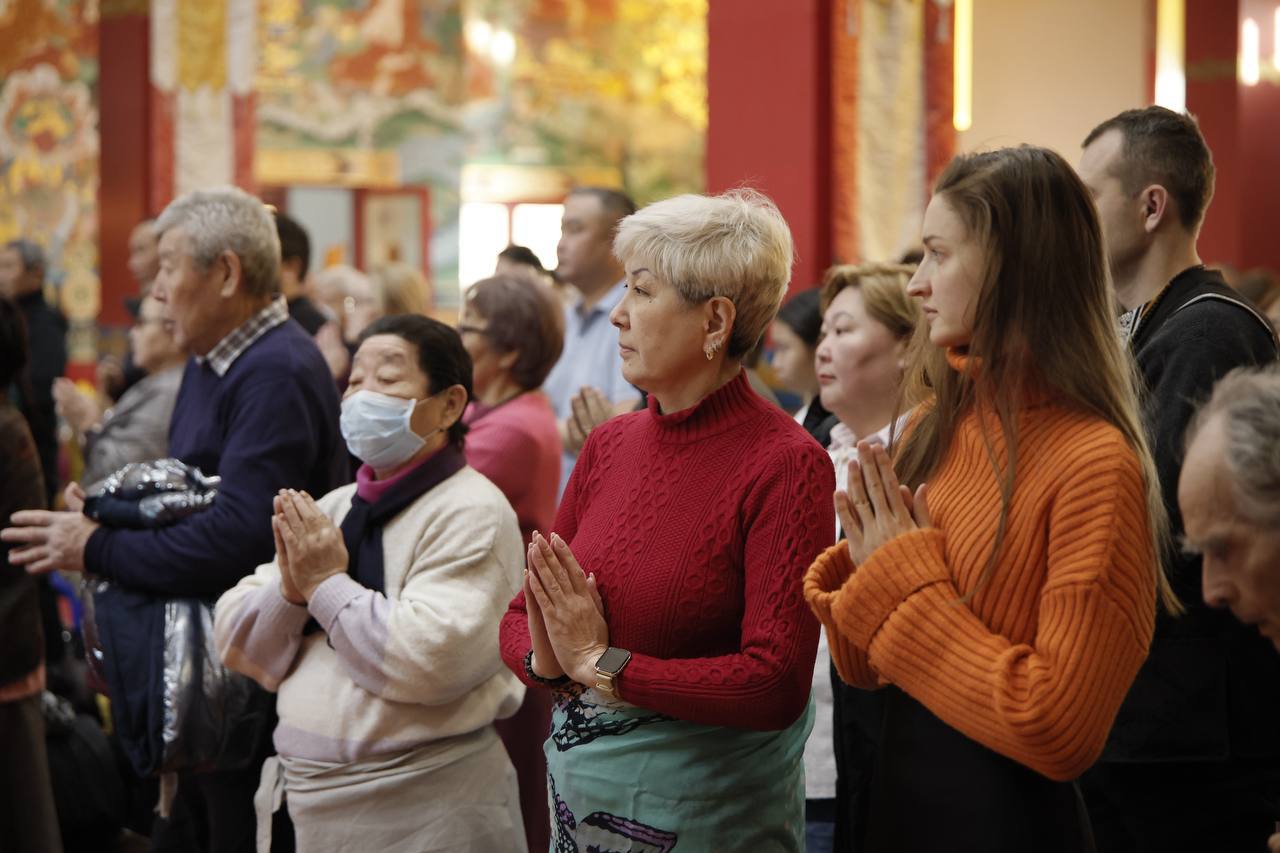 Глава Калмыкии поздравил жителей республики с Национальным праздником Зул Глава Калмыкии поздравил жителей республики с Национальным праздником Зул