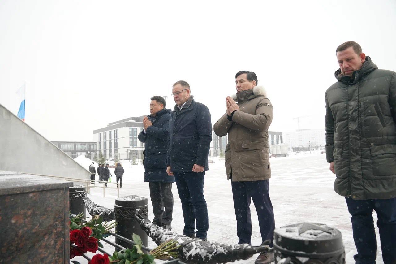 Глава Калмыкии с рабочим визитом находится в Кемерово Глава Калмыкии с рабочим визитом находится в Кемерово