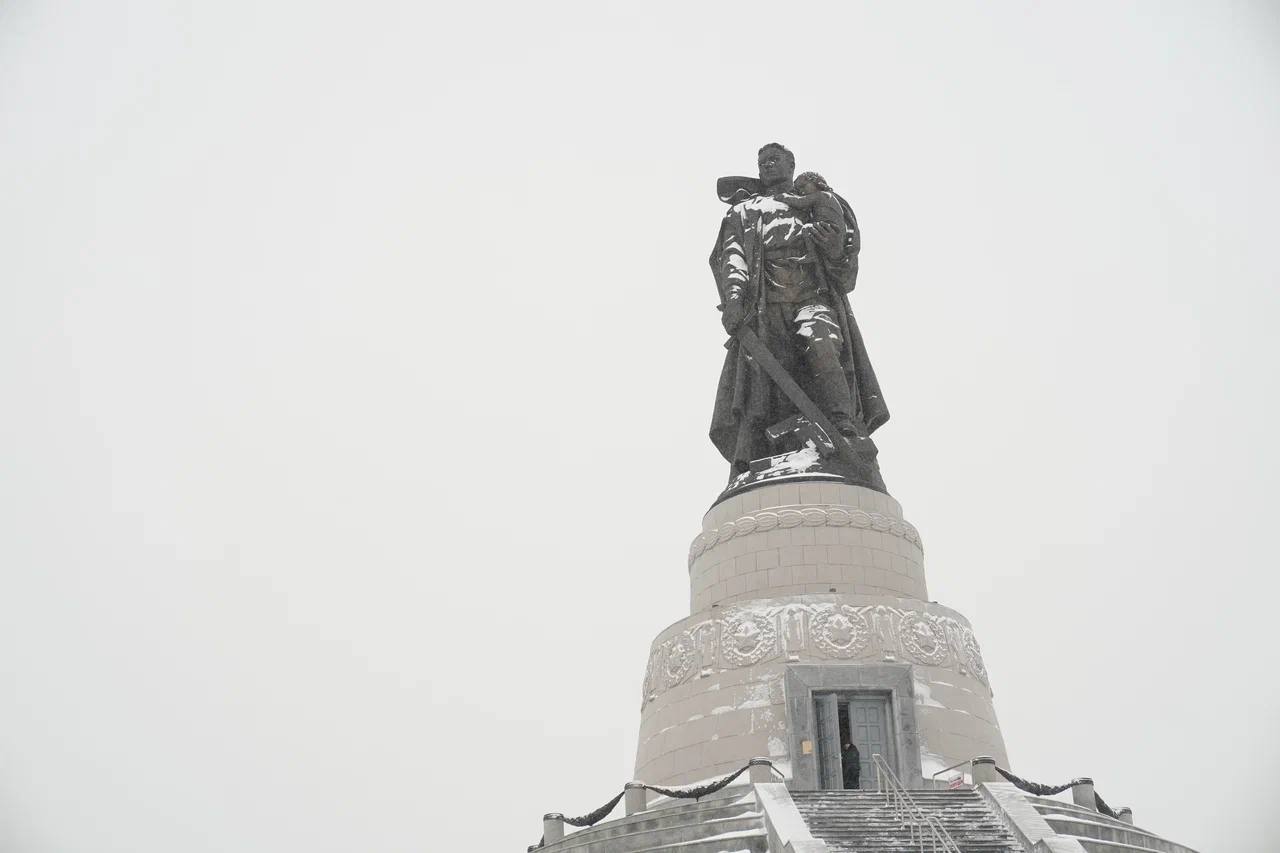 Глава Калмыкии с рабочим визитом находится в Кемерово Глава Калмыкии с рабочим визитом находится в Кемерово