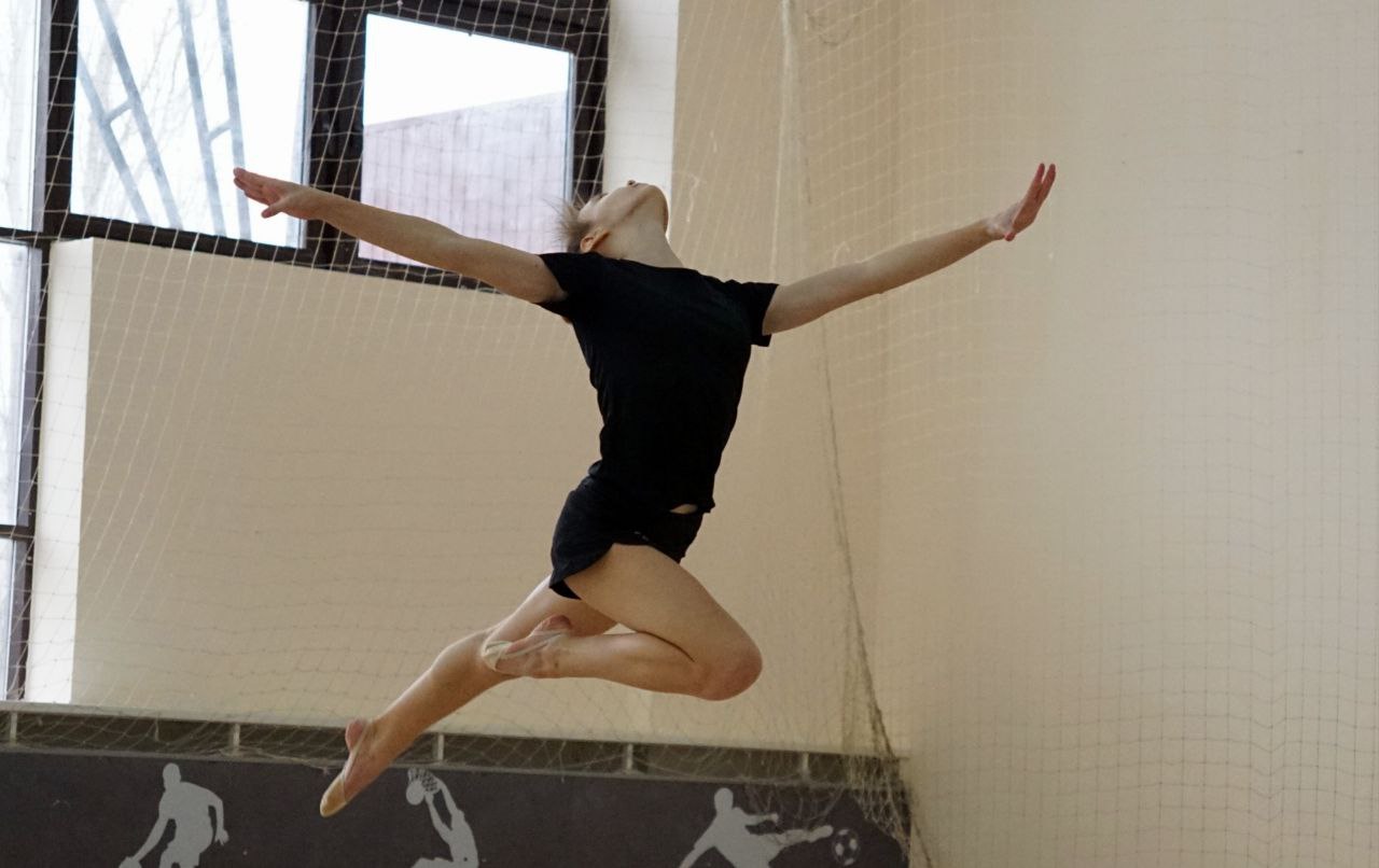 В Элисте начались ежегодные учебно-тренировочные сборы под руководством олимпийской чемпионки, заслуженного мастера спорта России Алины Макаренко В Элисте начались ежегодные учебно-тренировочные сборы под руководством олимпийской чемпионки, заслуженного мастера спорта России Алины Макаренко