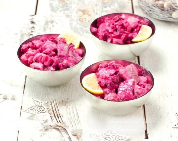 Шведский новогодний салат с сельдью: традиции и новшества