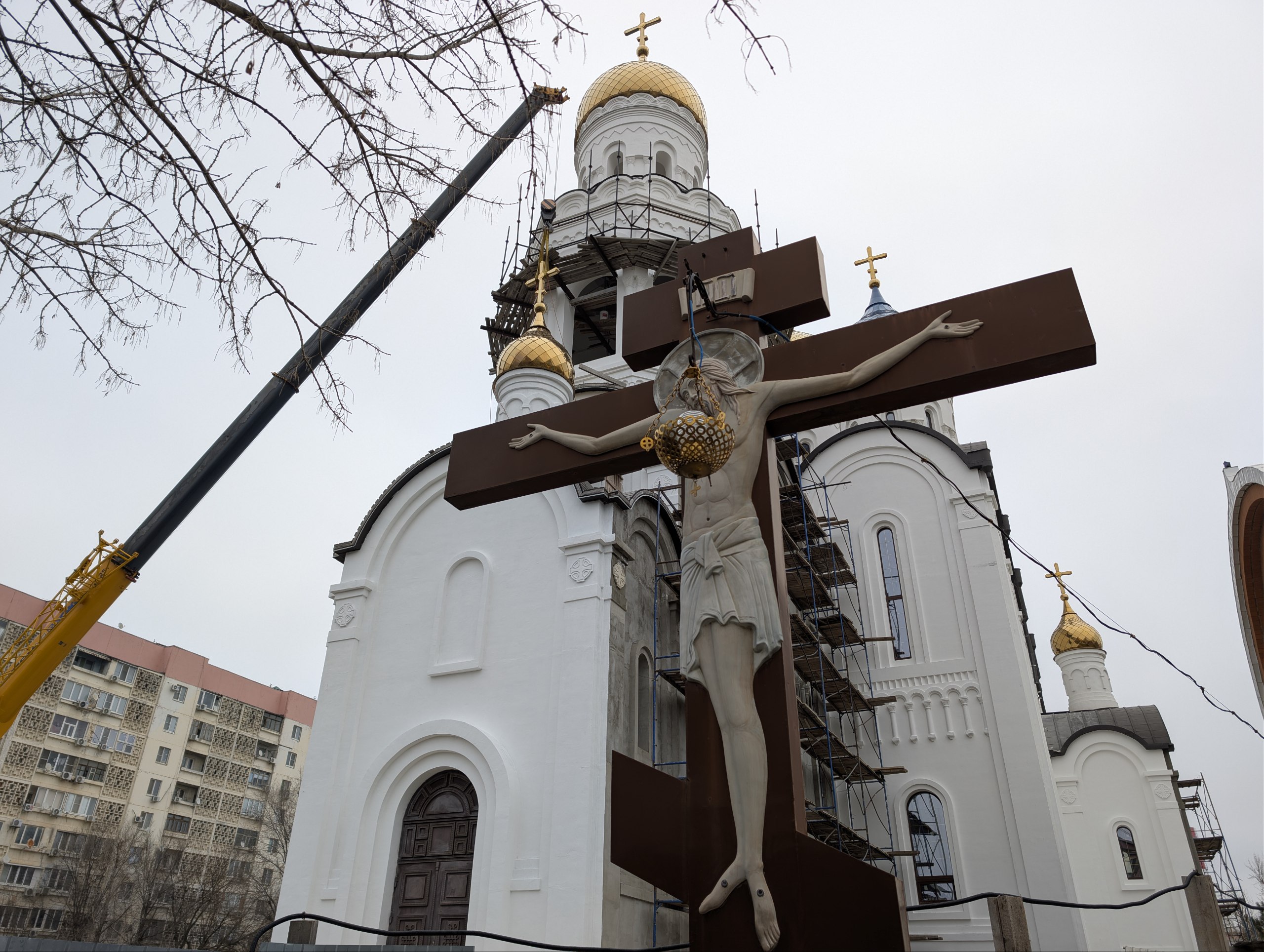 Максим Сорокин: На Соборе св. Кирилла и Мефодия в 7 микр установлен завершающий купол над главным входом Максим Сорокин: На Соборе св. Кирилла и Мефодия в 7 микр установлен завершающий купол над главным входом