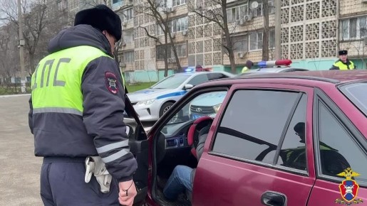 На территории города Элиста проведено профилактическое мероприятие «Чистые стекла»