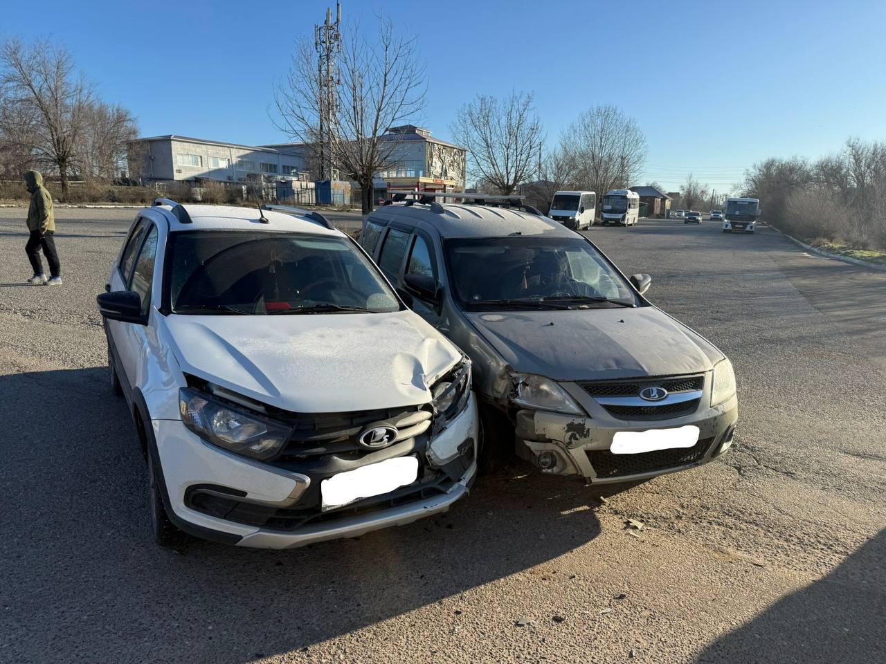 На дорогах Калмыкии за неделю произошло 6 ДТП, в результате которых травмы получили 9 человек На дорогах Калмыкии за неделю произошло 6 ДТП, в результате которых травмы получили 9 человек