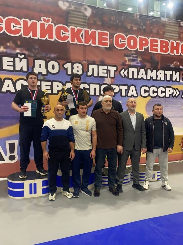 С 21 по 23 декабря в Чечне прошли всероссийские соревнования по спортивной борьбе в дисциплине «вольная борьба»