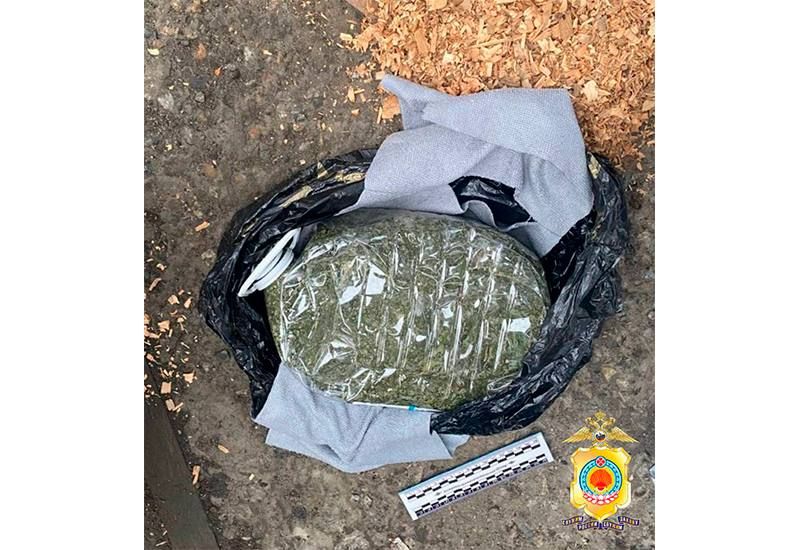 Жителя Калмыкии задержали за незаконный оборот наркотиков