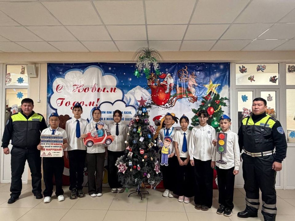 «Ёлка безопасности». С приближением новогодних праздников все стремятся создать атмосферу волшебства и радости